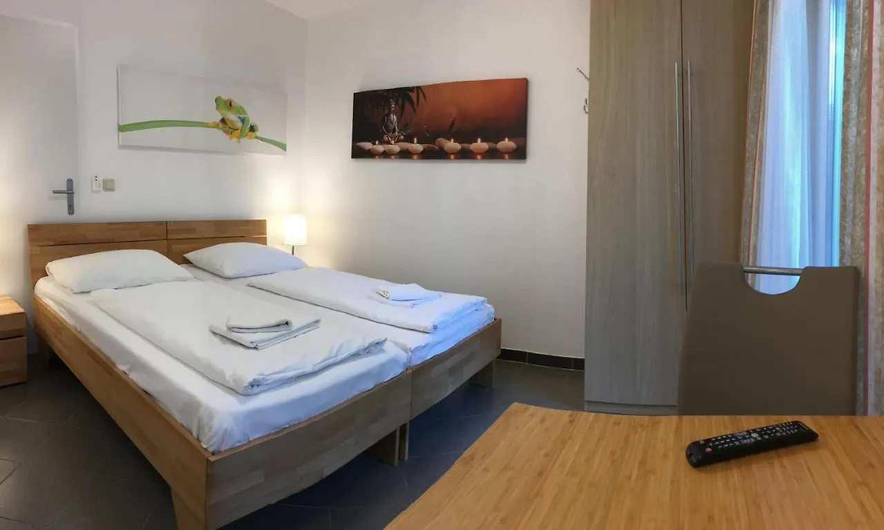 Ajo Vienna Terrace - Contactless Check-In Apartment 0*,  Austria