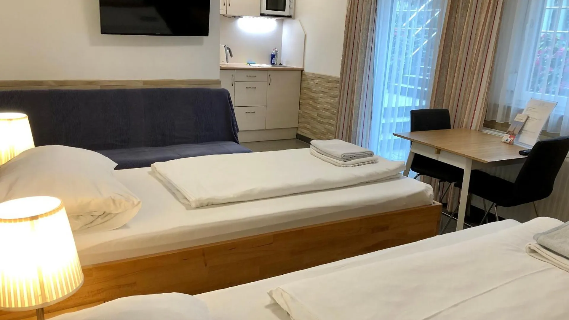 Ajo Vienna Terrace - Contactless Check-In Apartment